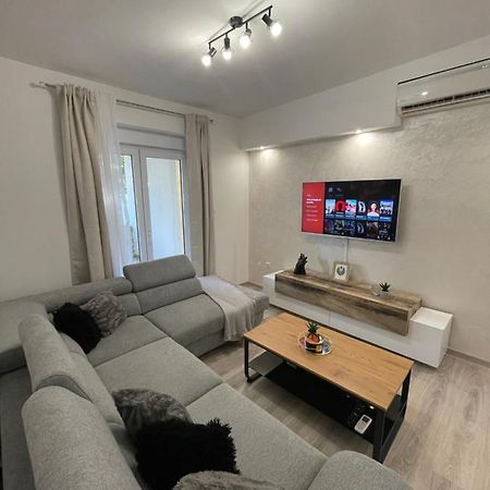 Apartment Holiday Zadar Bagian luar foto