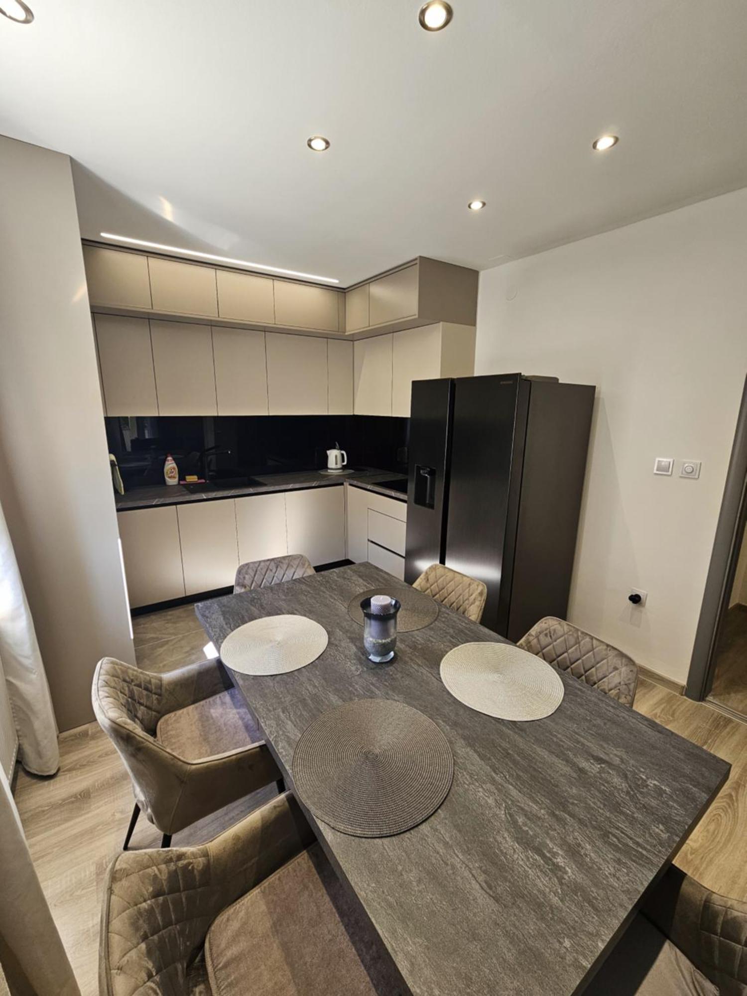 Apartment Holiday Zadar Bagian luar foto